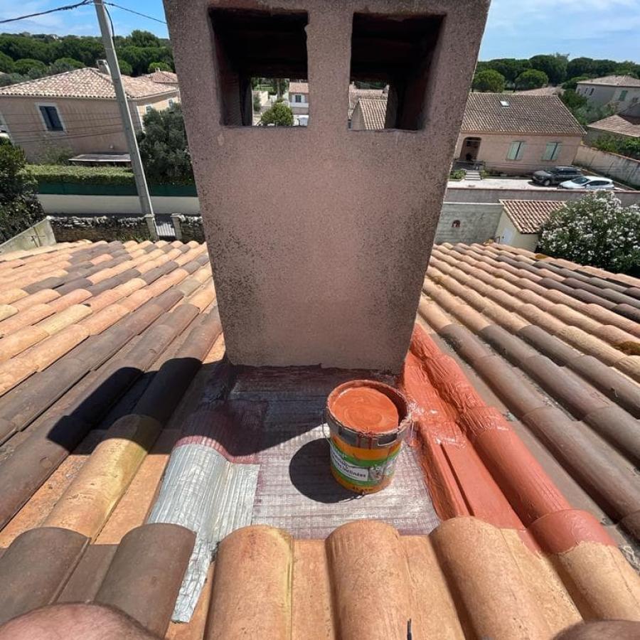 Rénovation de pied de cheminée & solin Marseille